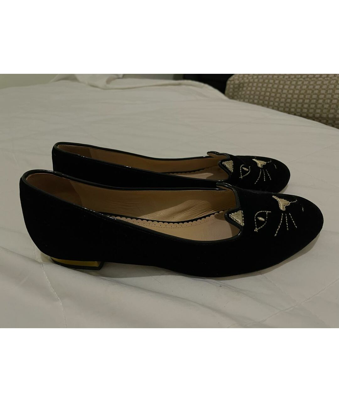 CHARLOTTE OLYMPIA Черные бархатные туфли, фото 2