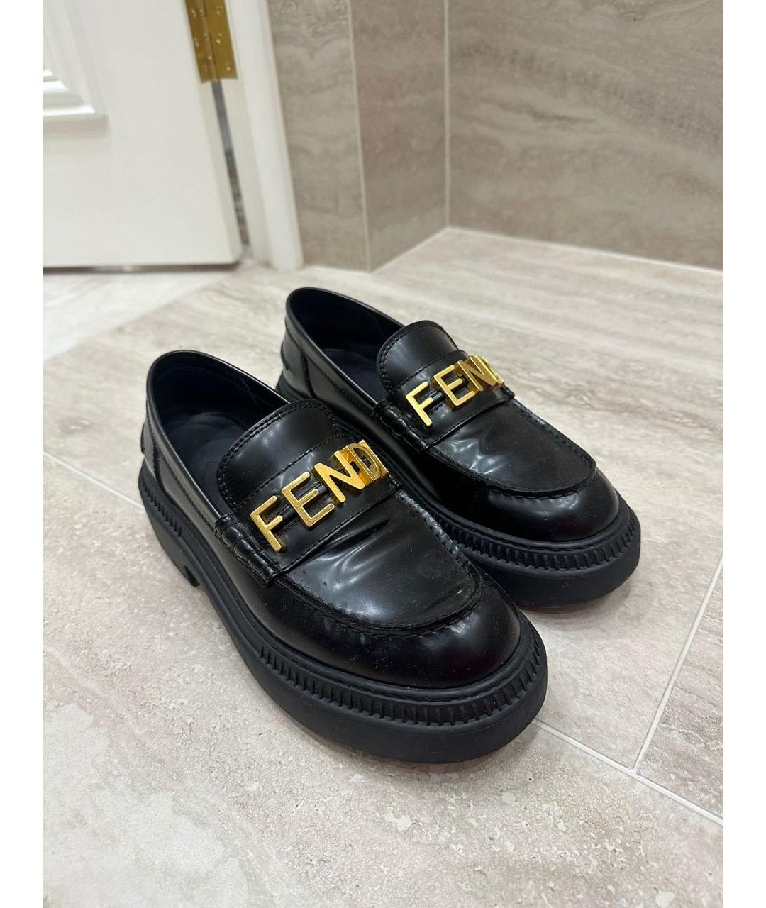 FENDI Черные кожаные лоферы, фото 2