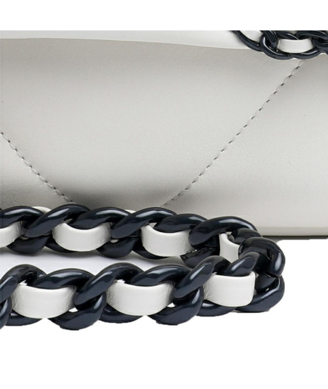 CHANEL Белая кожаная сумка через плечо, фото 5