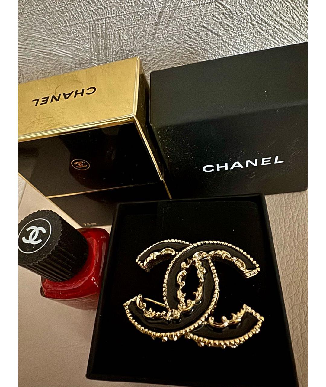 CHANEL Черная металлическая булавка / брошь, фото 3