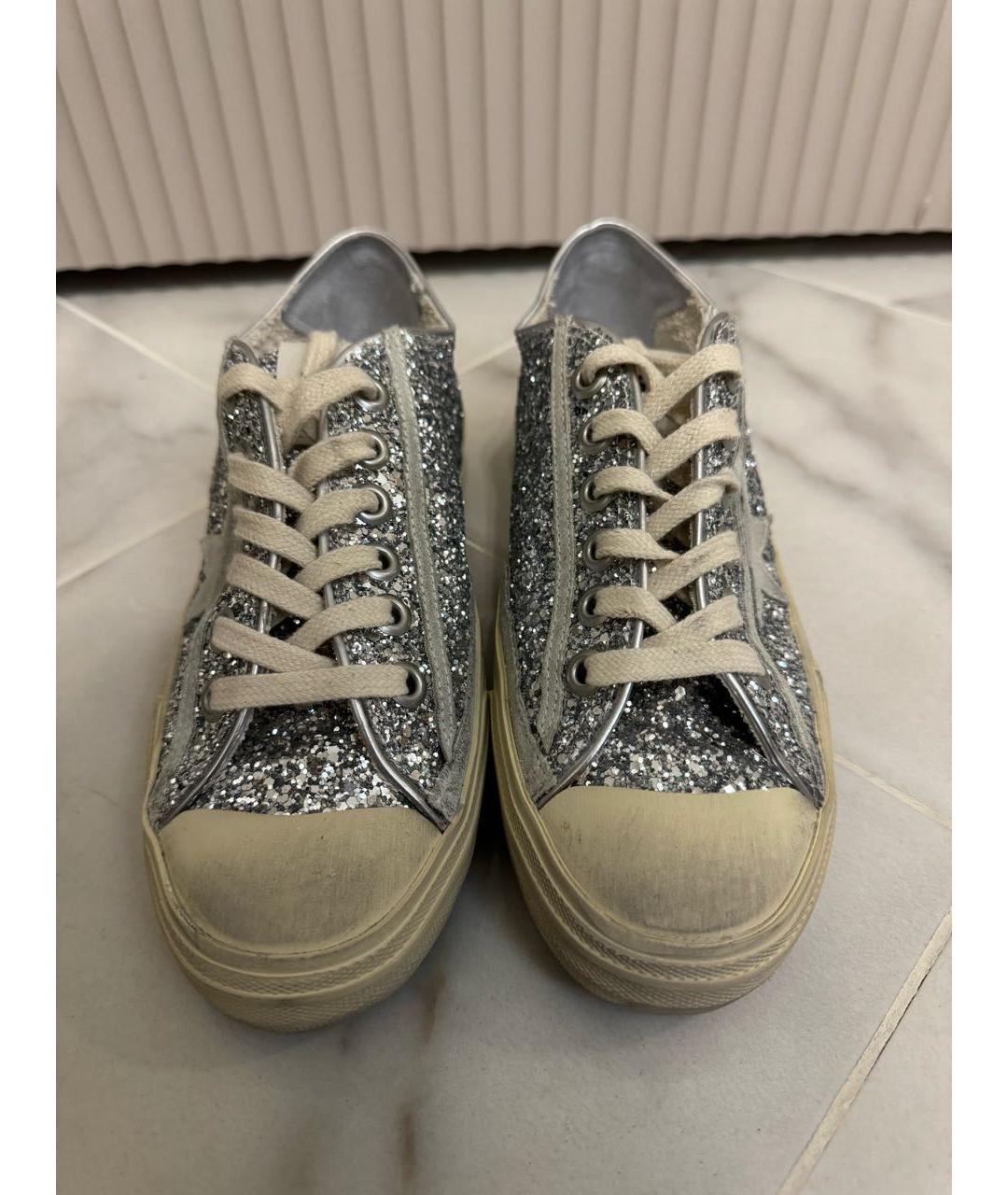 GOLDEN GOOSE DELUXE BRAND Серебряные замшевые кеды, фото 2