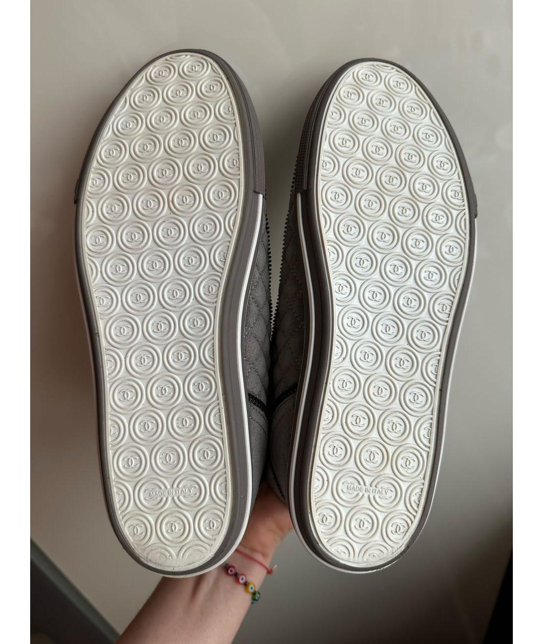CHANEL Серые замшевые кеды, фото 7