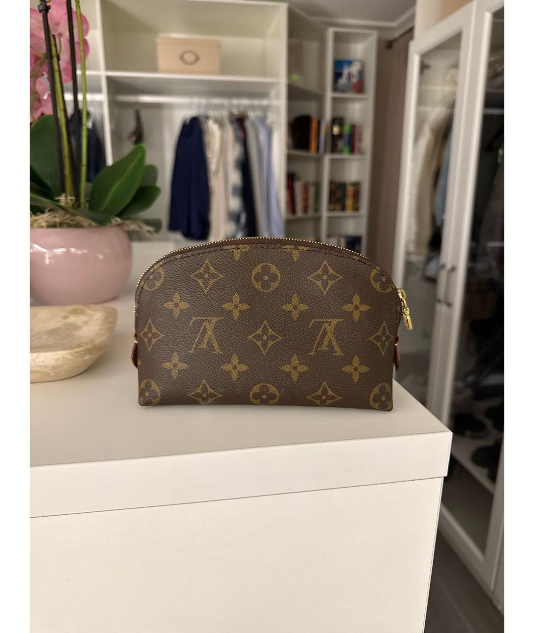 LOUIS VUITTON Коричневая косметичка, фото 2