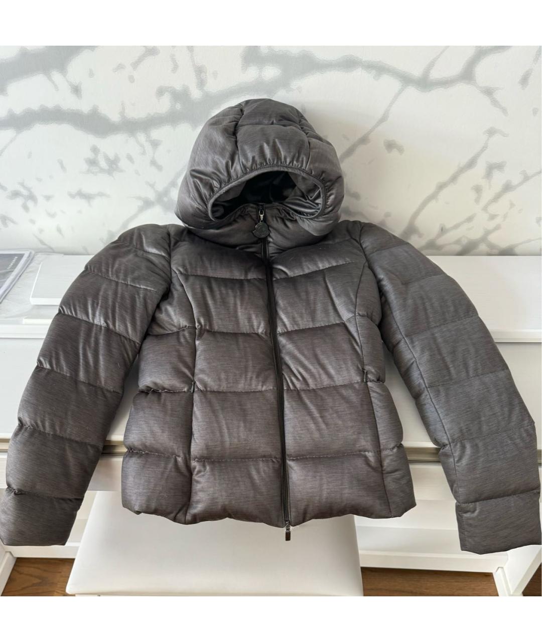 MONCLER Серый полиэстеровый пуховик, фото 2