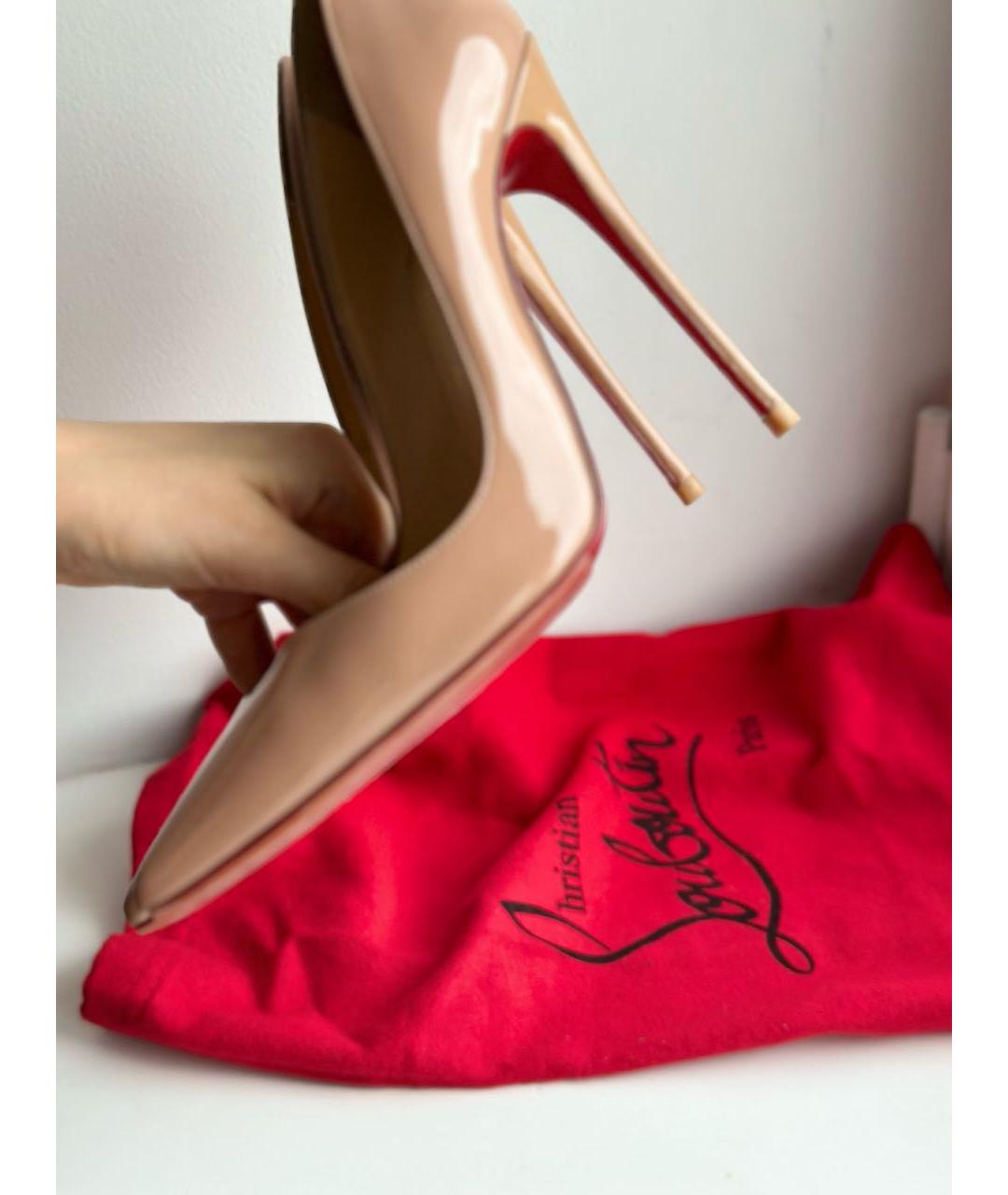 CHRISTIAN LOUBOUTIN Бежевые туфли из лакированной кожи, фото 7