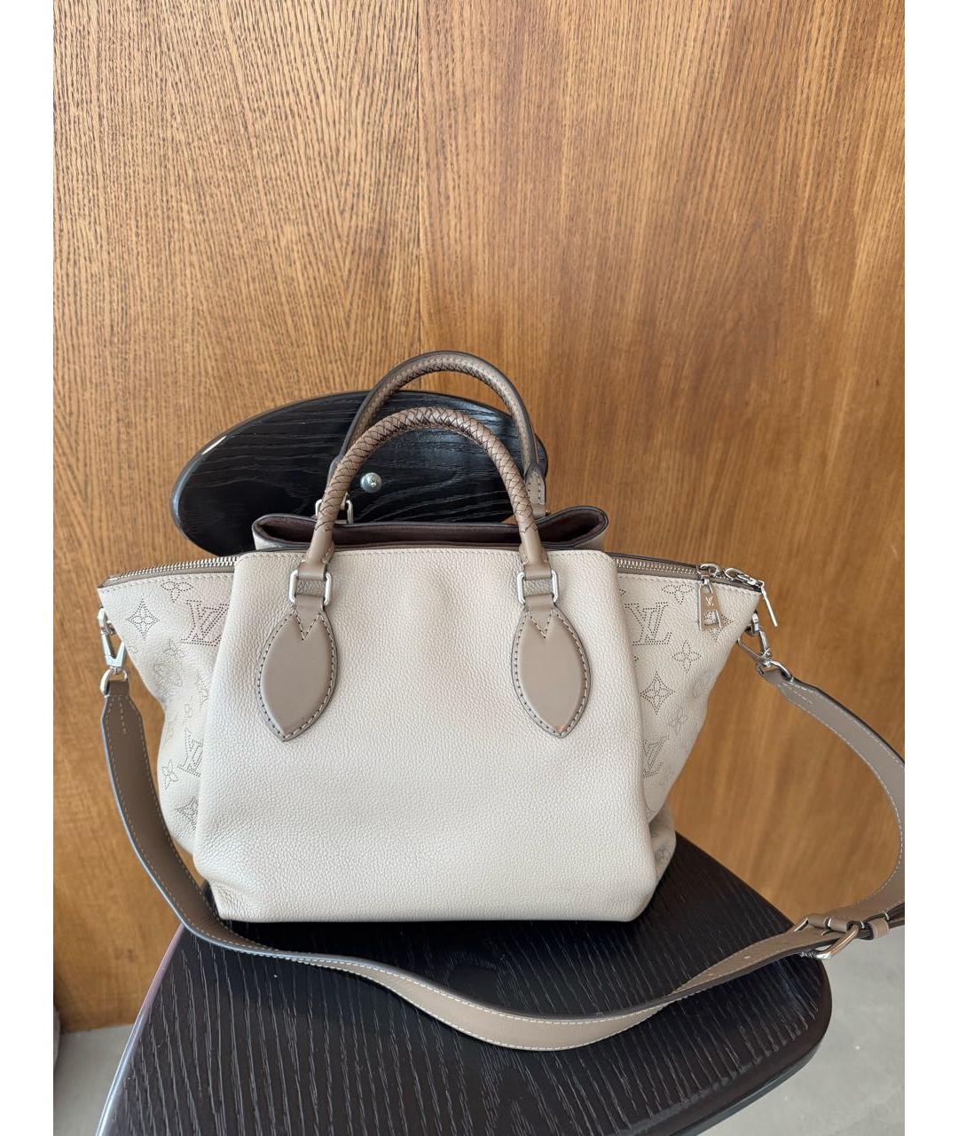 LOUIS VUITTON Бежевая кожаная сумка тоут, фото 4