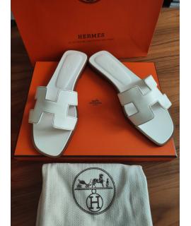 HERMES Шлепанцы