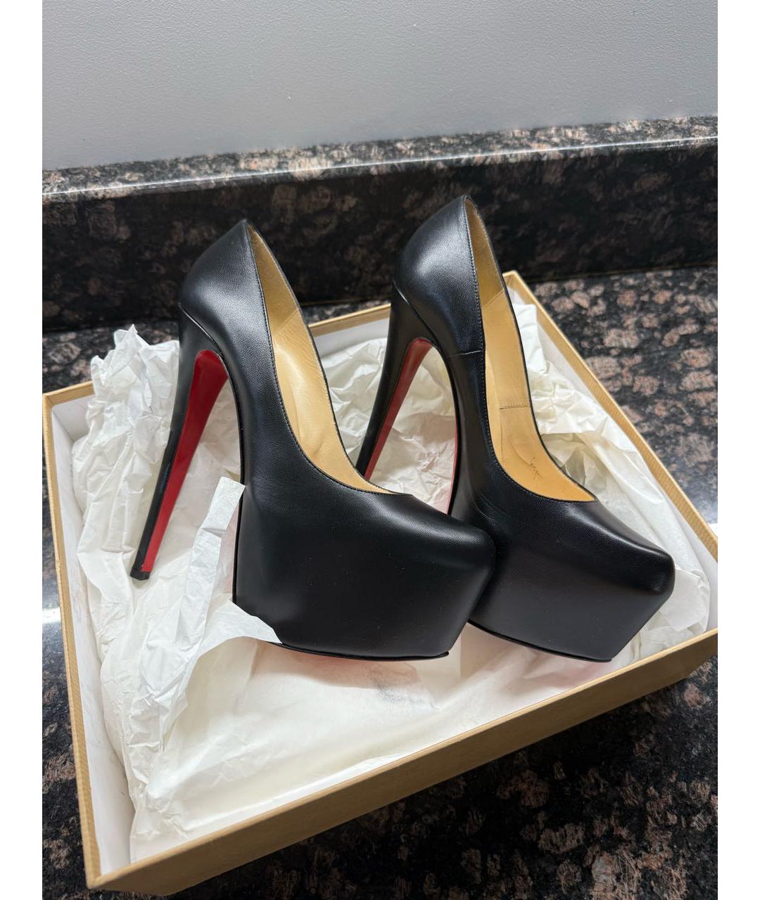 CHRISTIAN LOUBOUTIN Черные кожаные туфли, фото 6