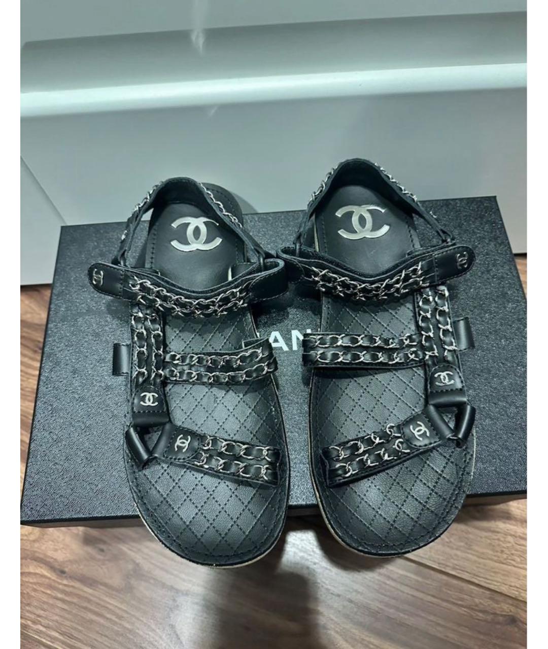 CHANEL Черные кожаные сандалии, фото 2