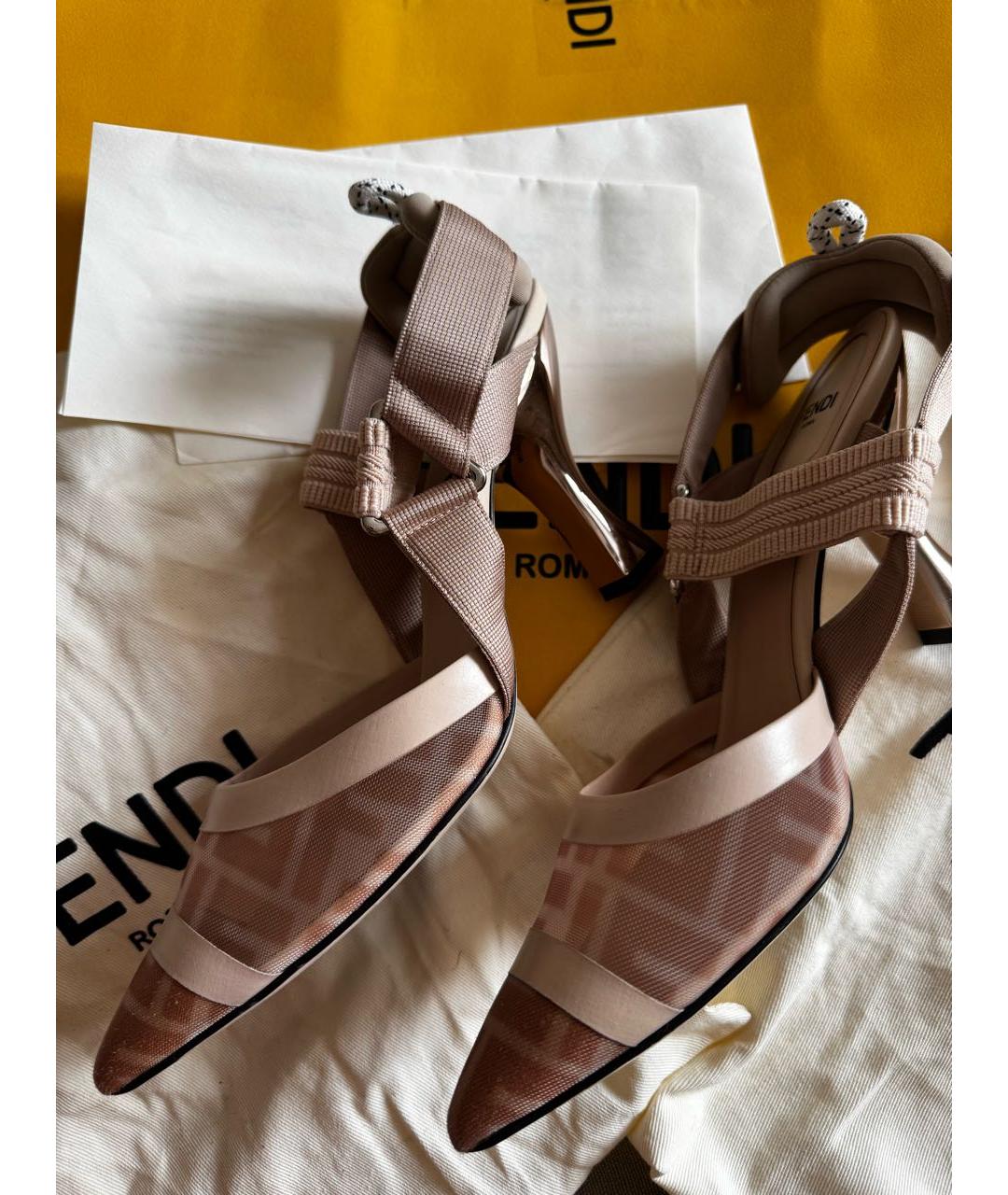 FENDI Бежевые кожаные туфли, фото 6