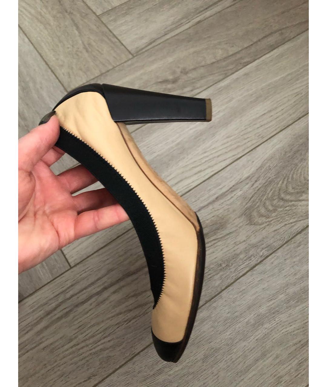 CHANEL Бежевые кожаные туфли, фото 5