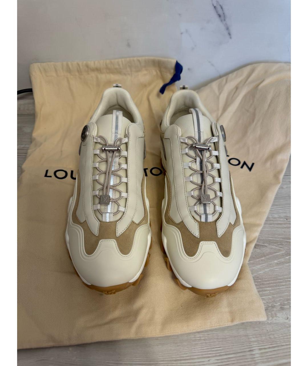 LOUIS VUITTON Бежевые кожаные кроссовки, фото 2