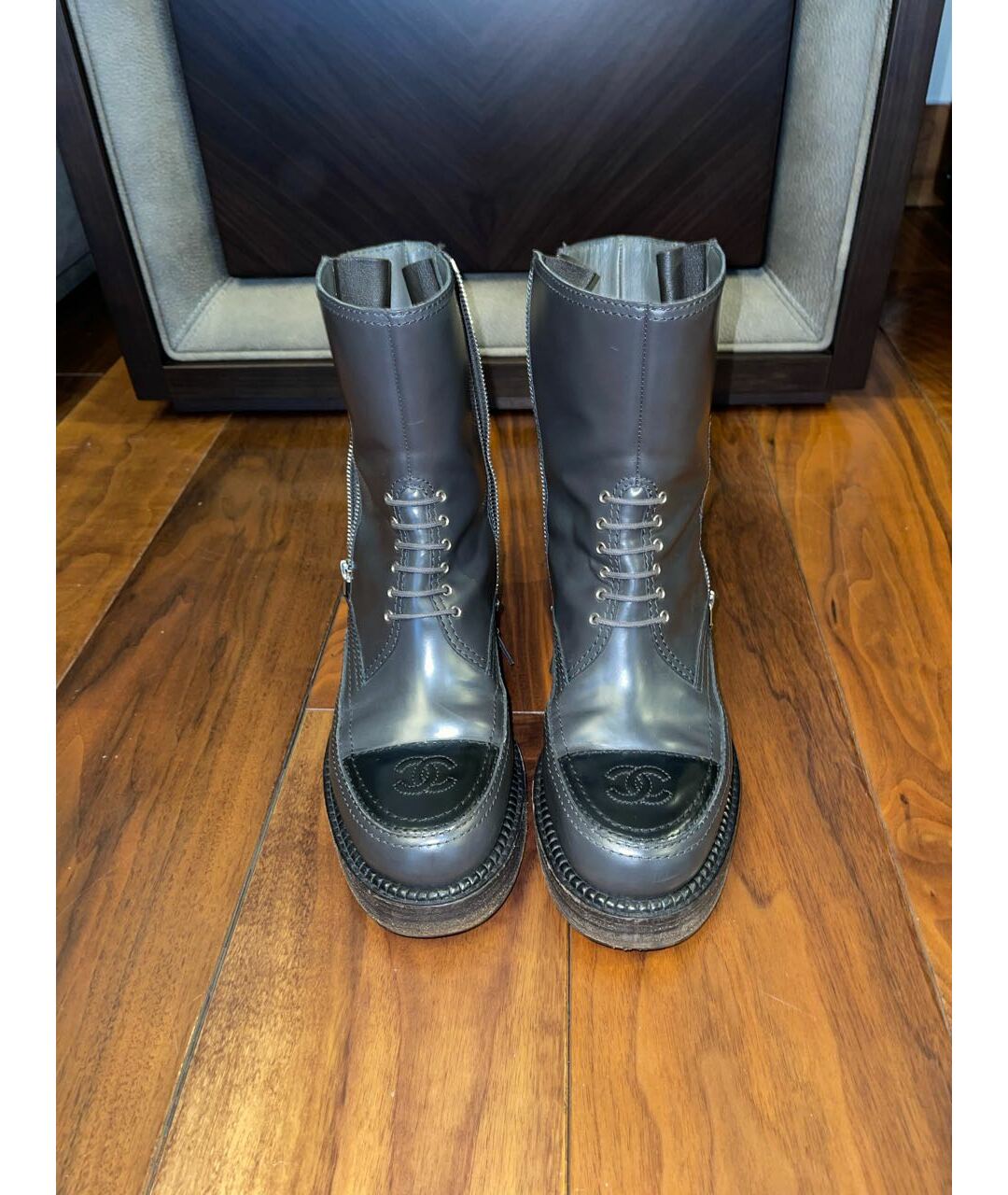 CHANEL PRE-OWNED Антрацитовые кожаные ботинки, фото 3