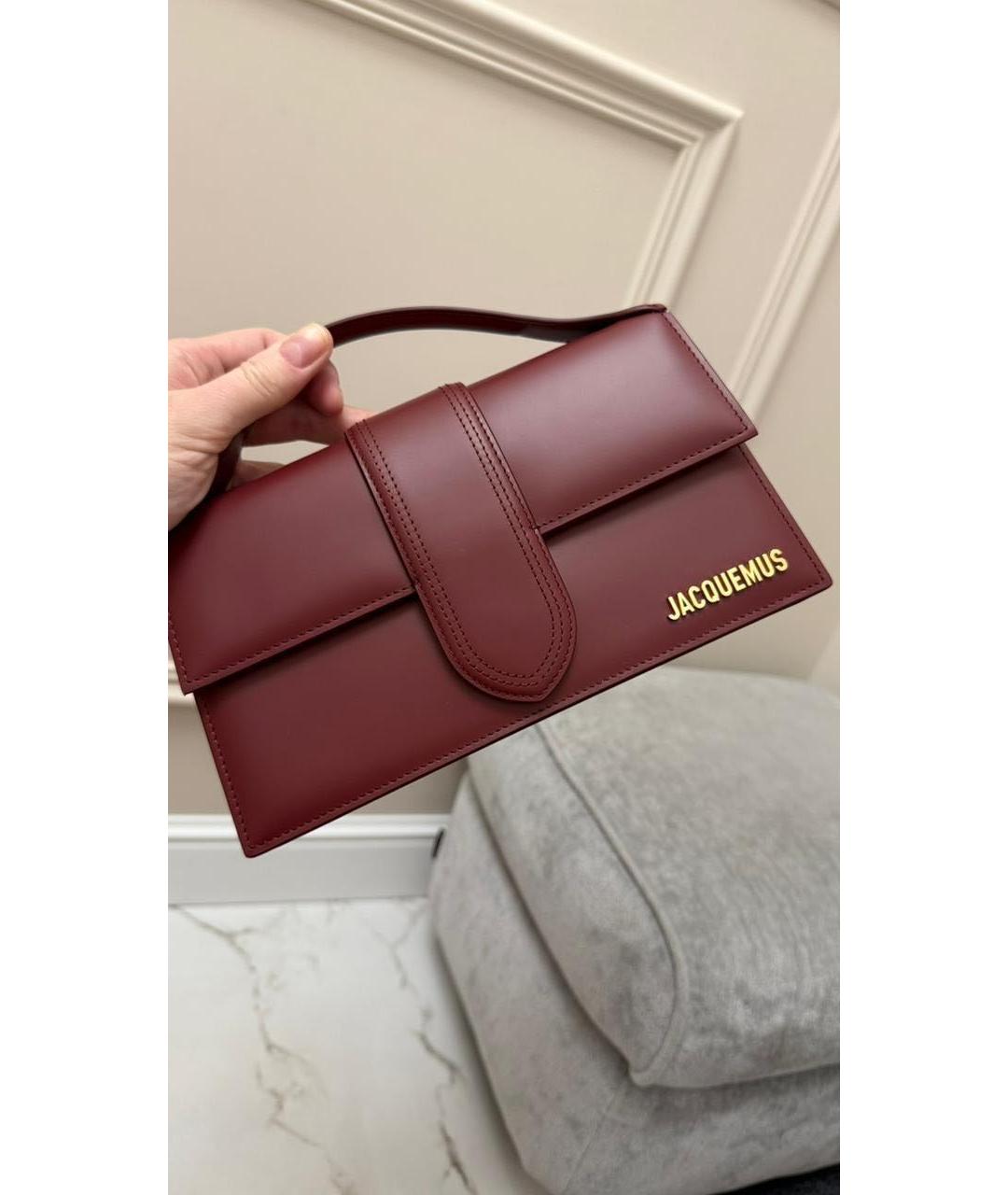 JACQUEMUS Бордовая кожаная сумка с короткими ручками, фото 3
