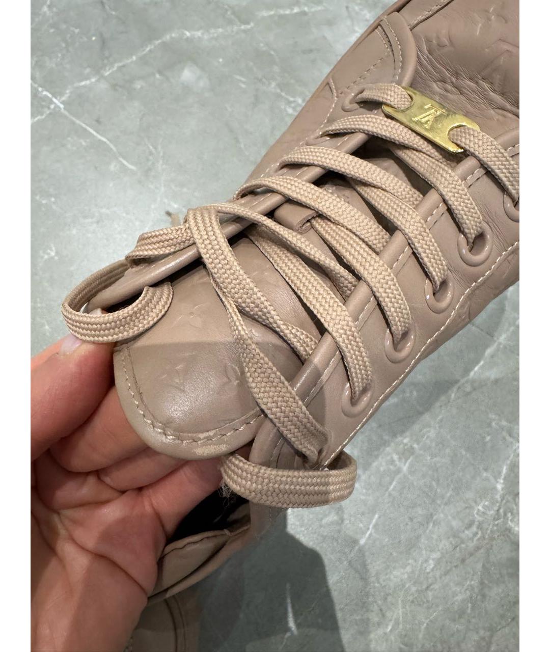 LOUIS VUITTON Бежевые кожаные кеды, фото 5