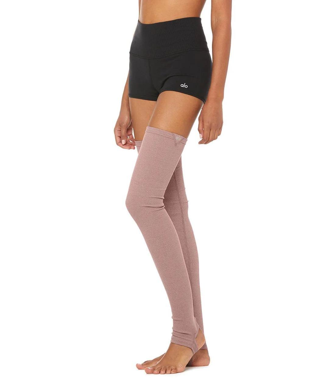 ALO YOGA Розовые синтетические спортивные брюки и шорты, фото 7