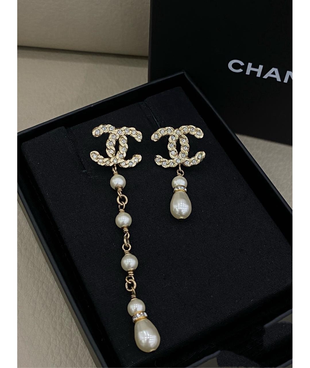 CHANEL Белые серьги, фото 3