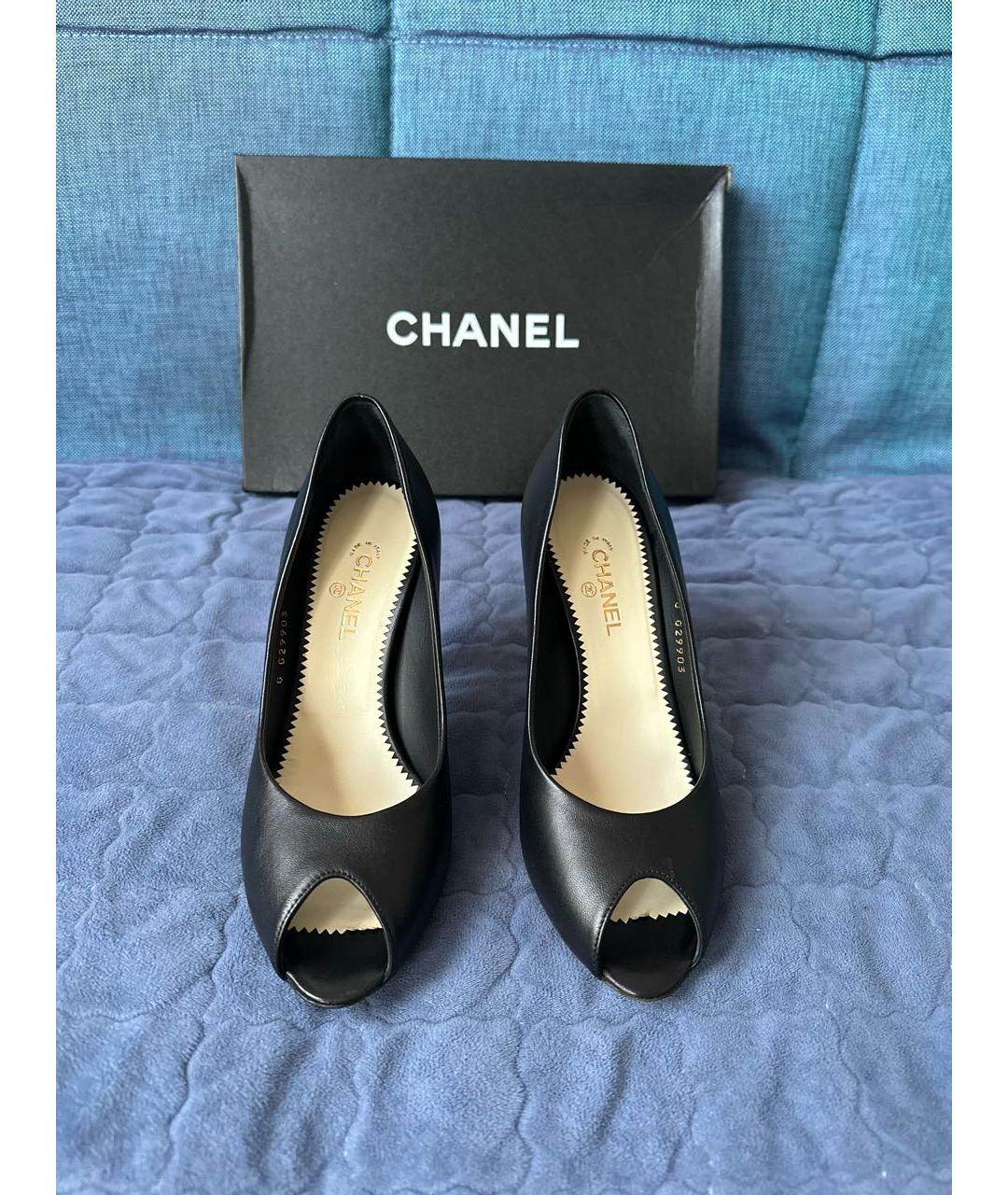 CHANEL Черные кожаные туфли, фото 2
