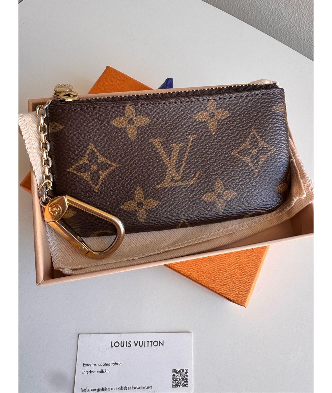 LOUIS VUITTON Коричневая ключница, фото 8