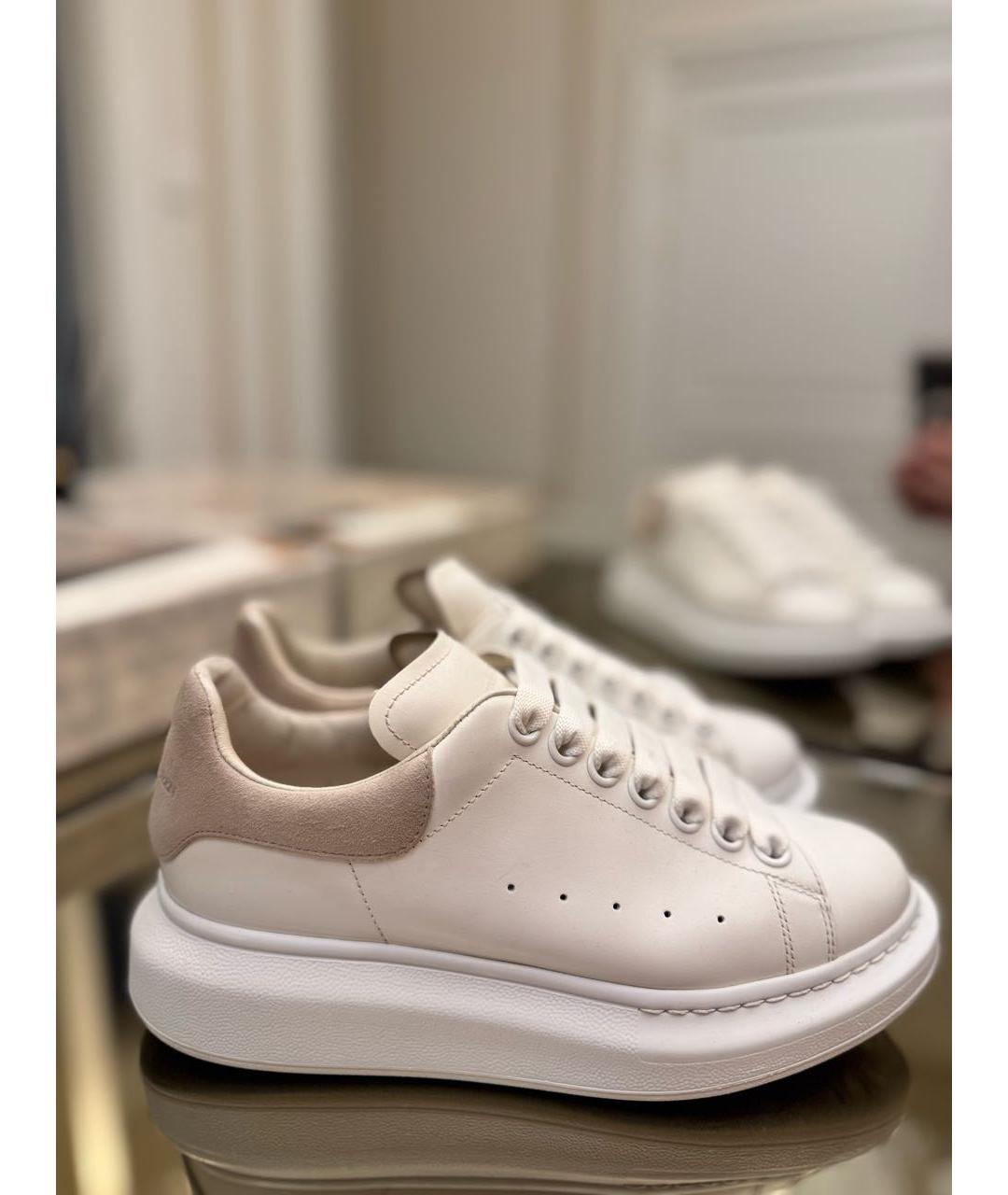 ALEXANDER MCQUEEN Белые кожаные кеды, фото 3