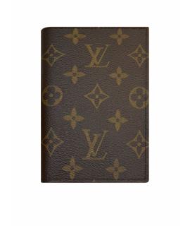 LOUIS VUITTON Обложка/футляр