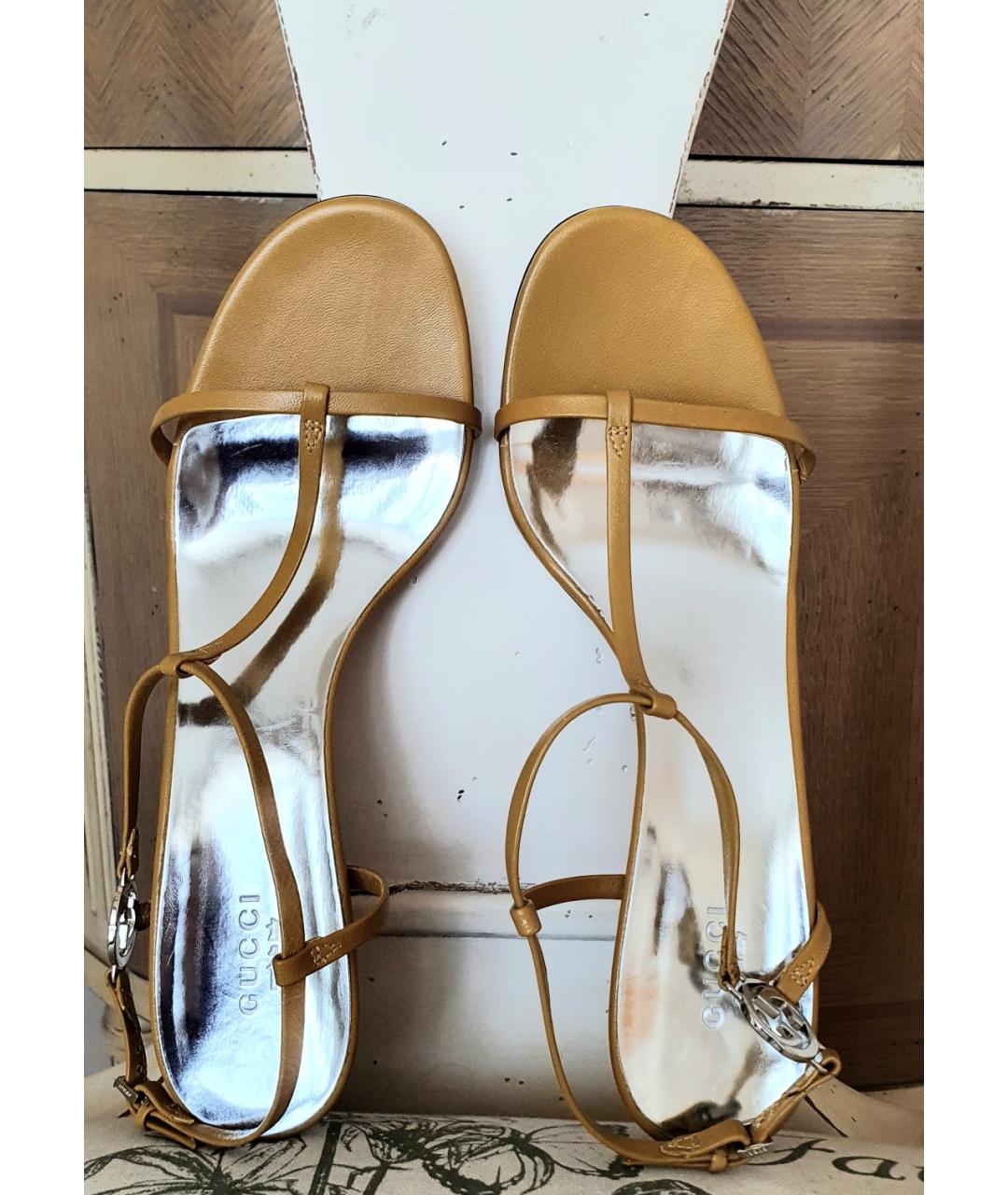 GUCCI Горчичные кожаные босоножки, фото 3