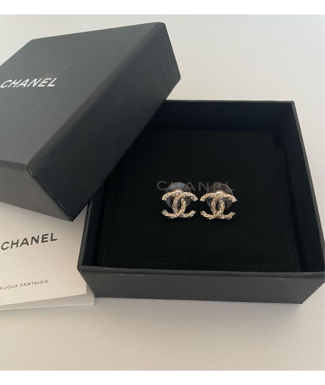 CHANEL Золотые серьги, фото 2