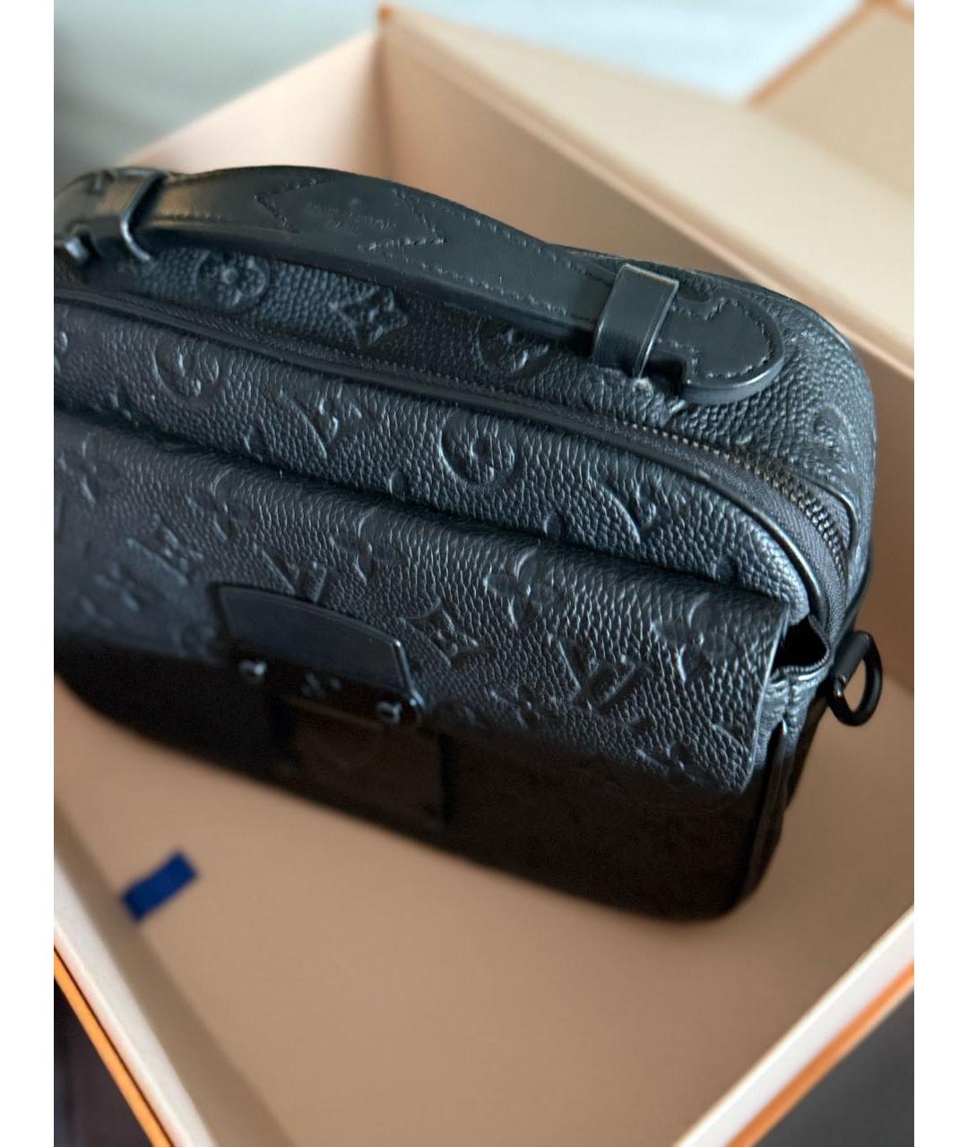 LOUIS VUITTON Черная кожаная барсетка, фото 6