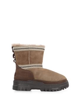 UGG AUSTRALIA Ботинки