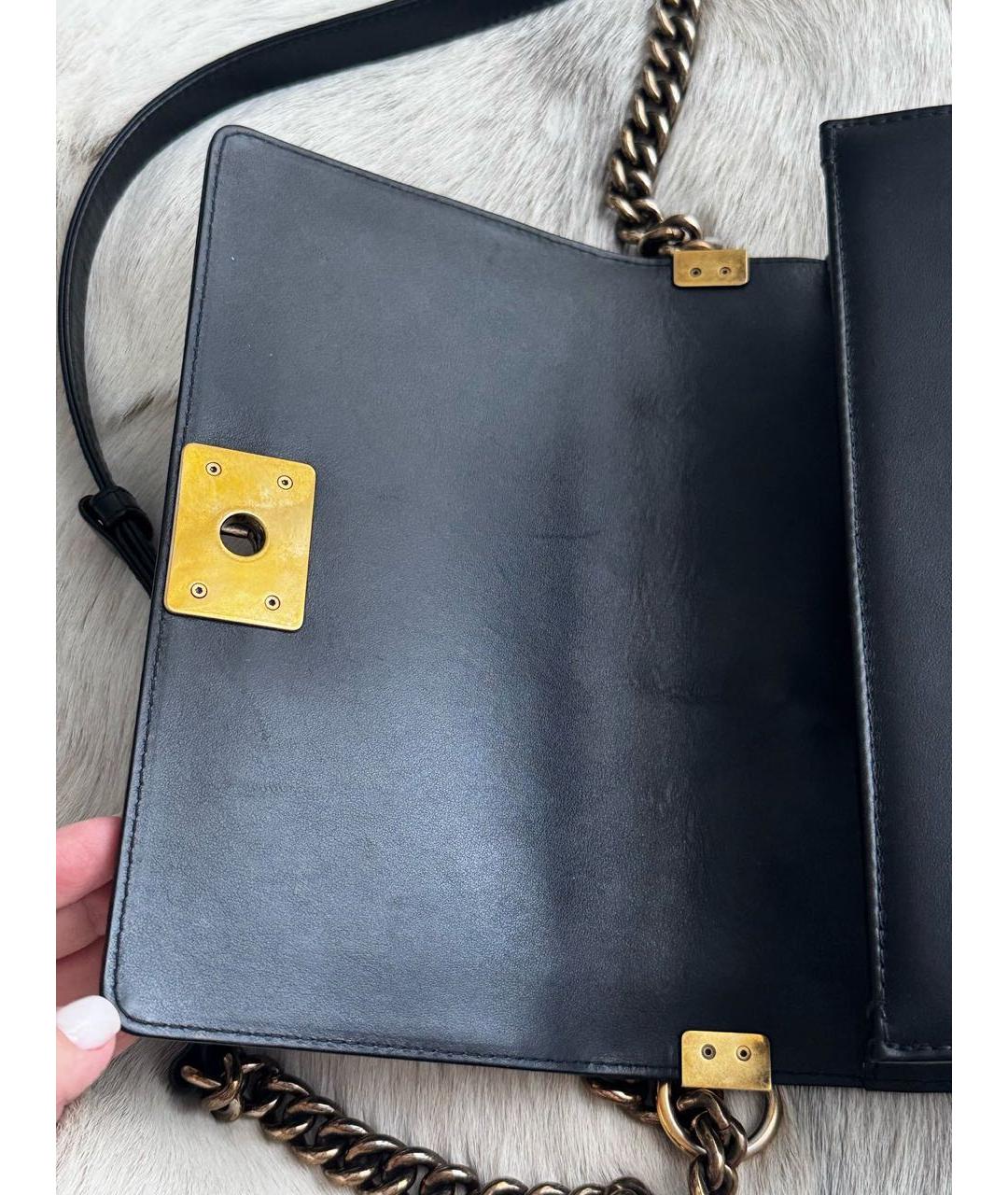 CHANEL Черная кожаная сумка через плечо, фото 4