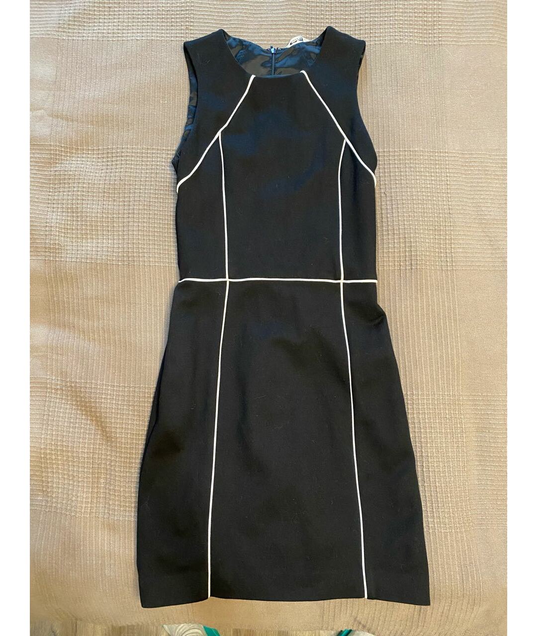 CALVIN KLEIN Черное вискозное повседневное платье, фото 6