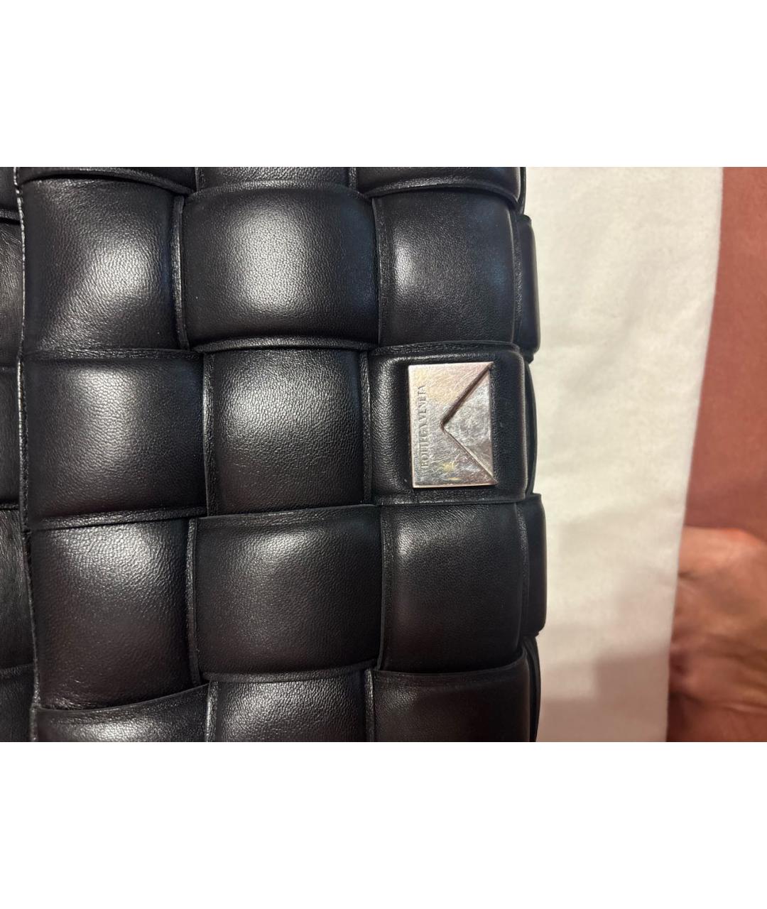 BOTTEGA VENETA Черная кожаная сумка через плечо, фото 5