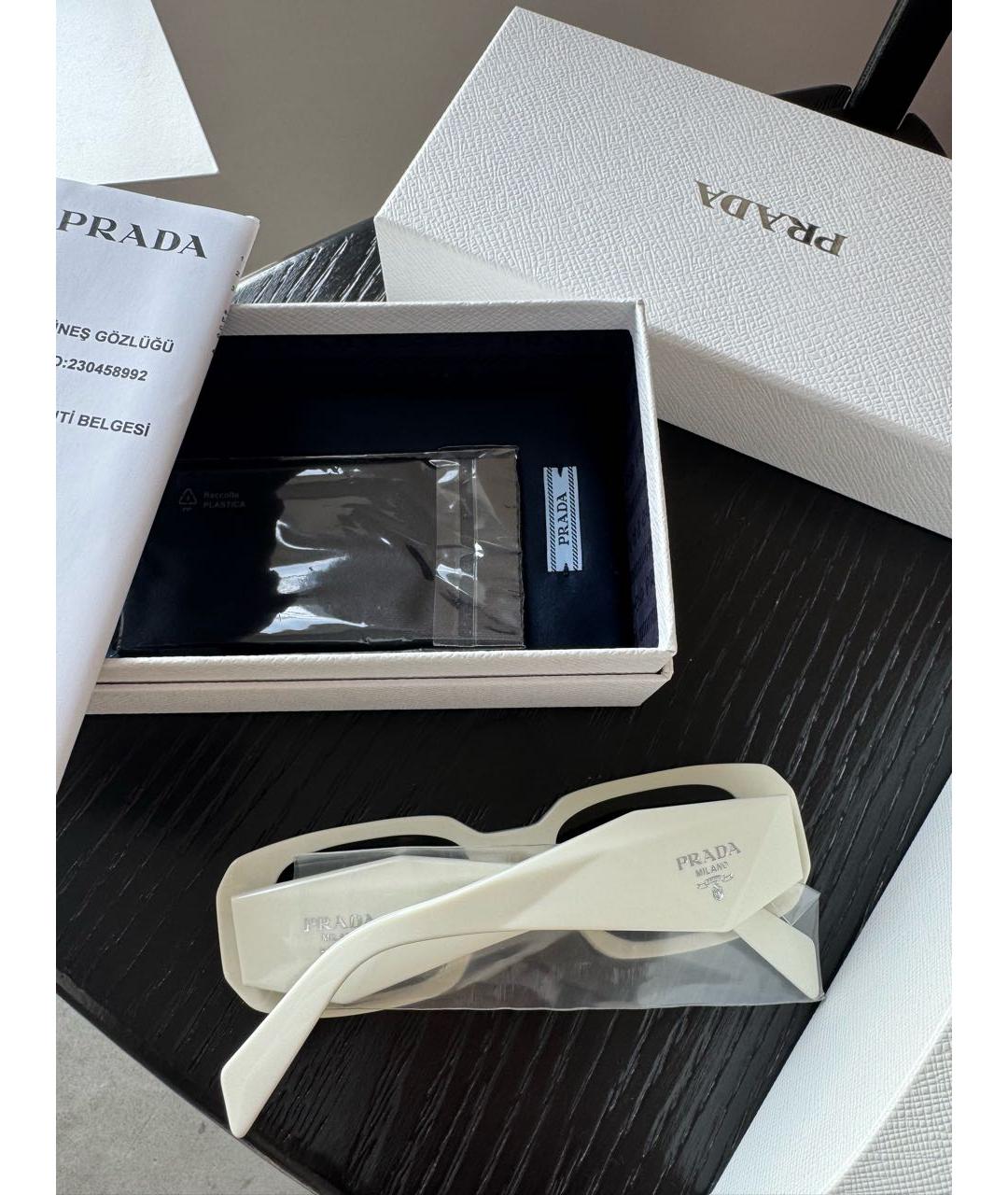 PRADA Белые пластиковые солнцезащитные очки, фото 5