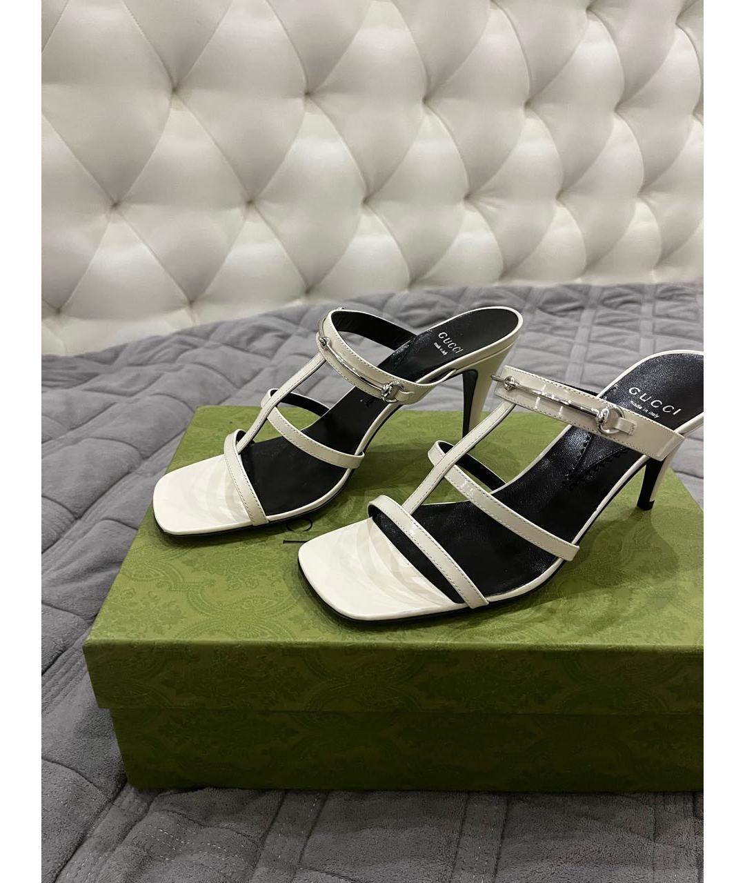 GUCCI Бежевые мюли из лакированной кожи, фото 4
