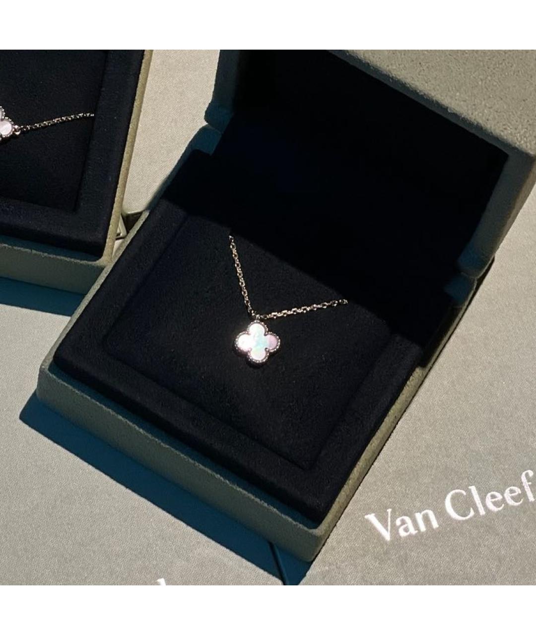 VAN CLEEF & ARPELS Белая подвеска из желтого золота, фото 4