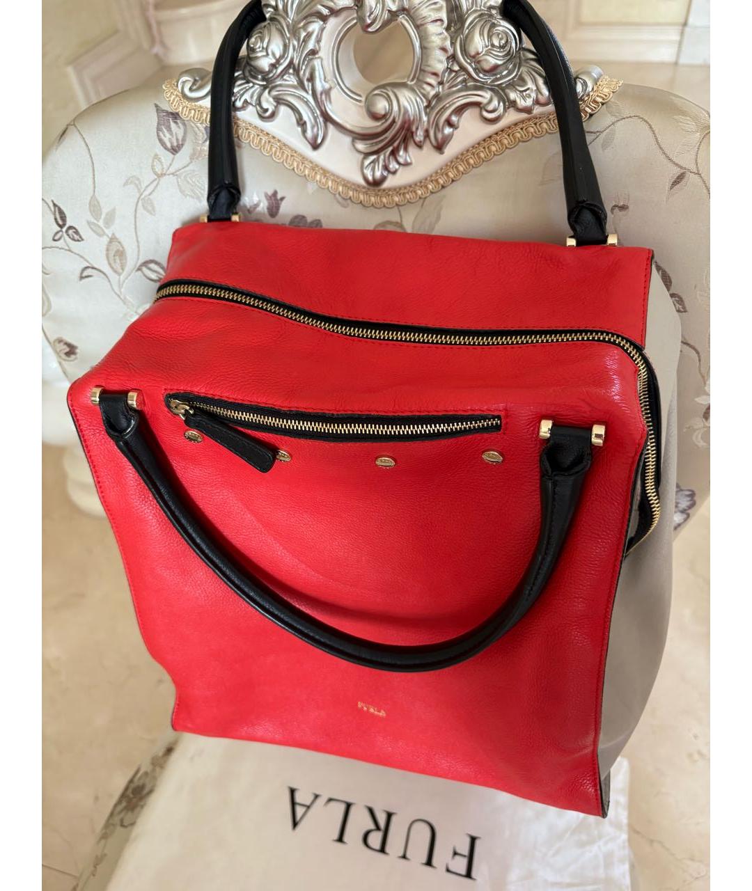 FURLA Красная кожаная сумка с короткими ручками, фото 3