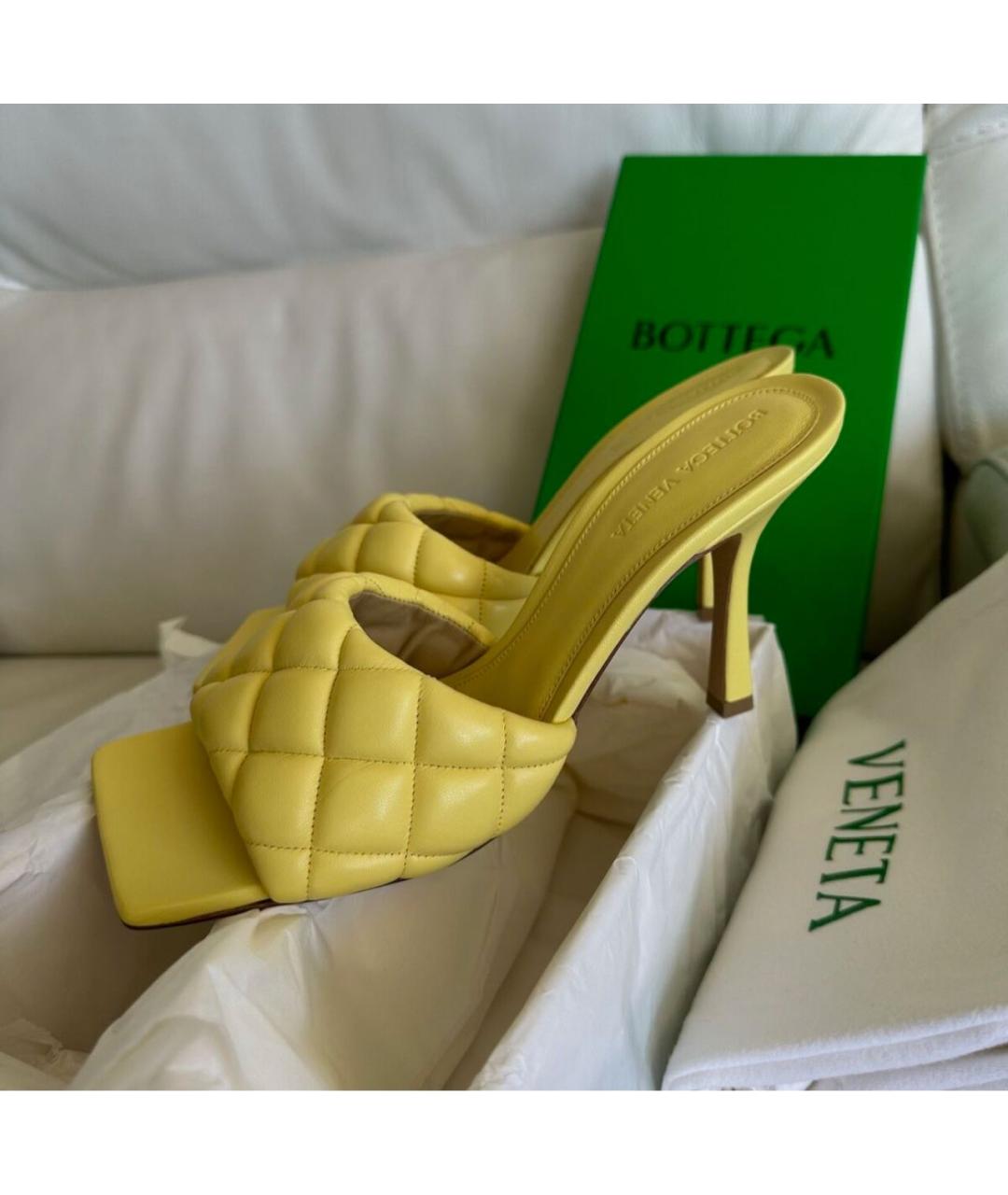 BOTTEGA VENETA Желтые кожаные мюли, фото 7