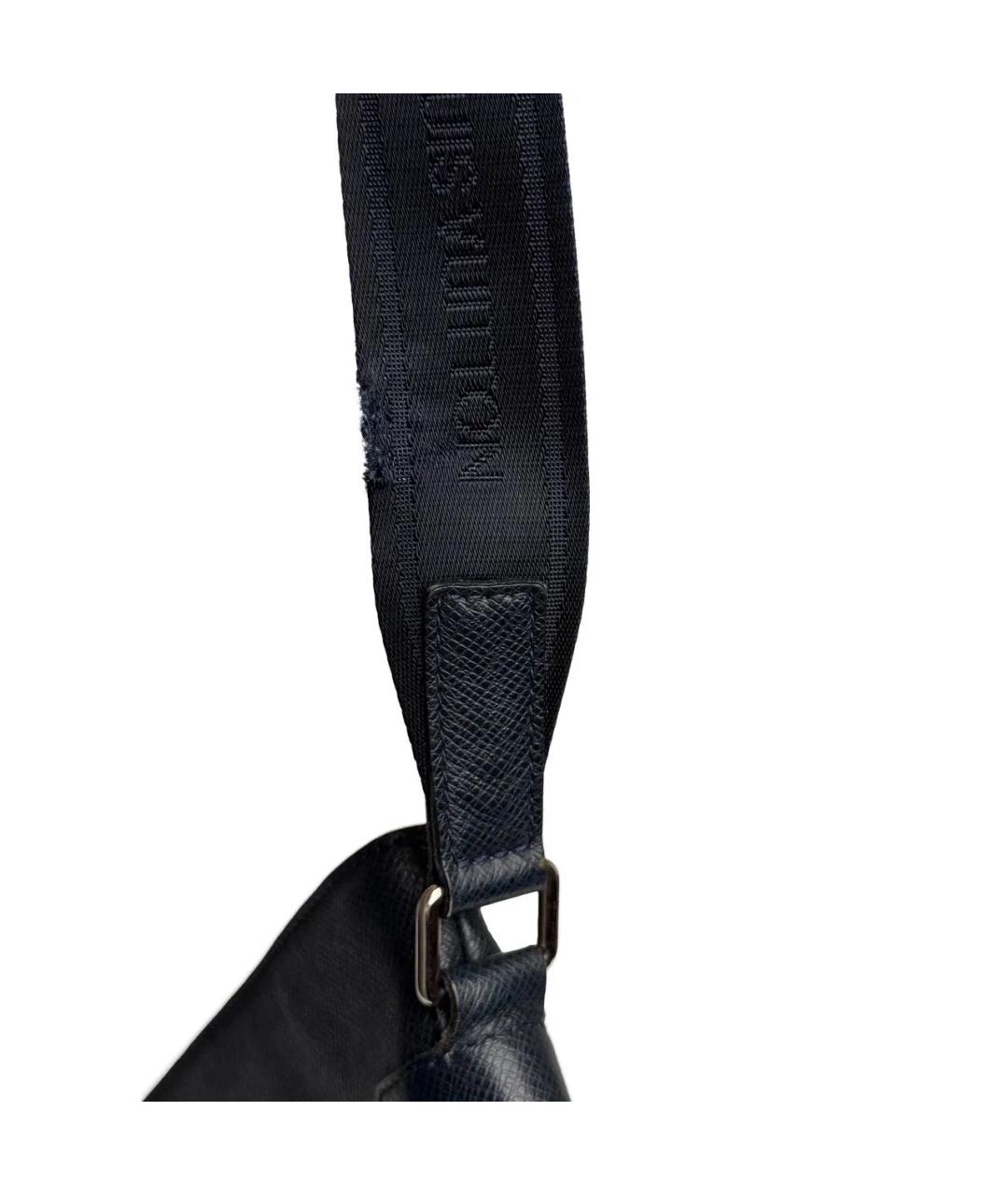 LOUIS VUITTON Черная кожаная сумка на плечо, фото 4