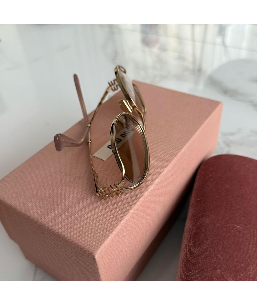 MIU MIU Золотые солнцезащитные очки, фото 2
