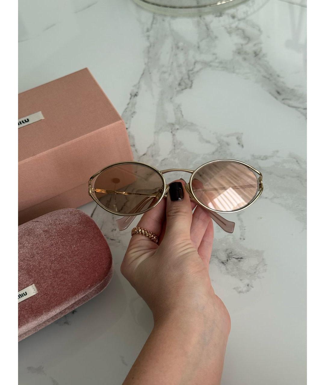 MIU MIU Золотые солнцезащитные очки, фото 5