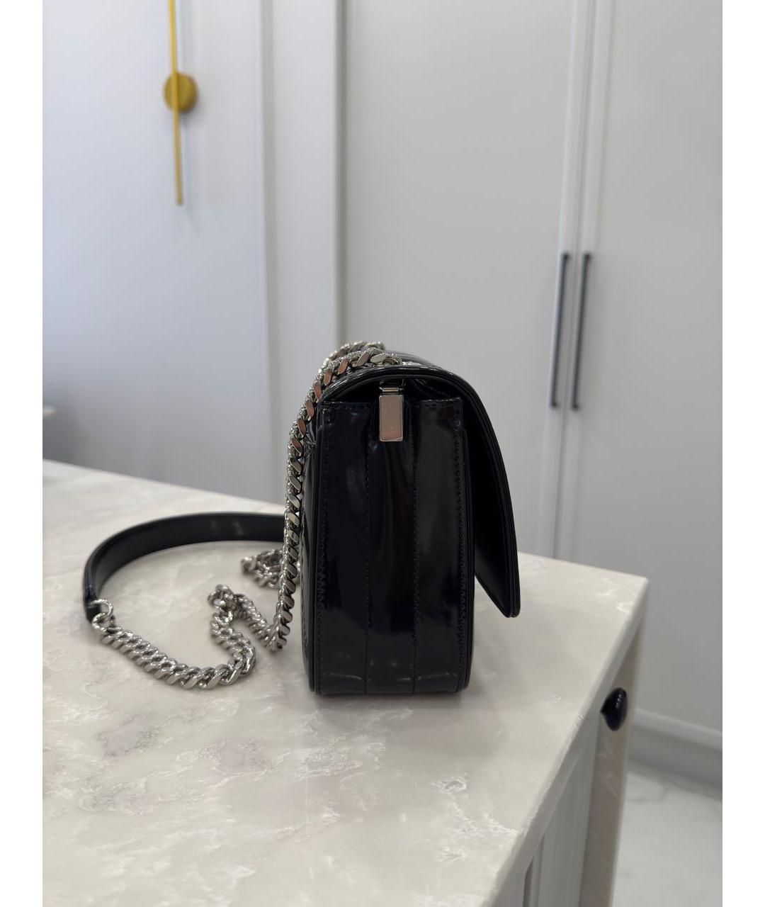 SAINT LAURENT Черная сумка через плечо из лакированной кожи, фото 2