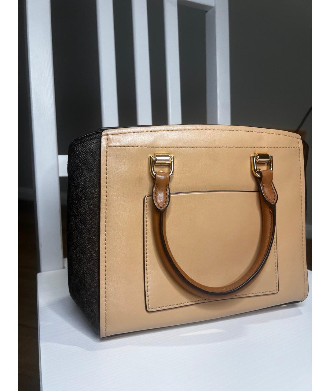 MICHAEL KORS Бежевая кожаная сумка с короткими ручками, фото 3