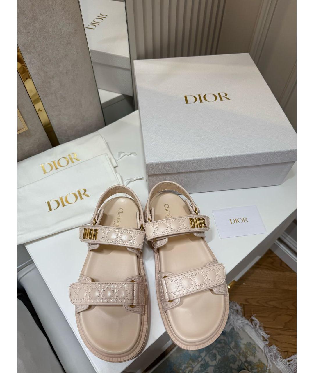 CHRISTIAN DIOR Бежевые кожаные сандалии, фото 4