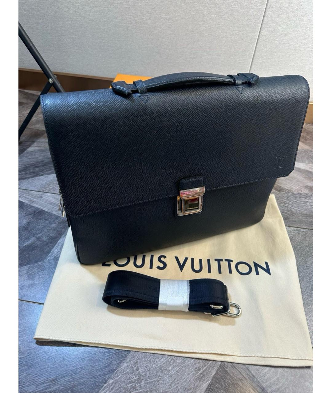 LOUIS VUITTON Черная кожаная сумка на плечо, фото 3