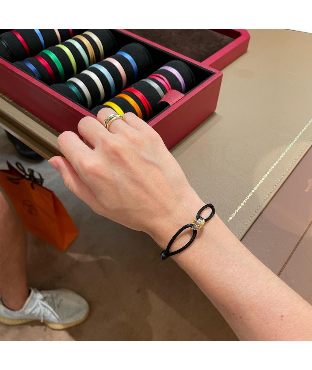 CARTIER Черный браслет из желтого золота, фото 2