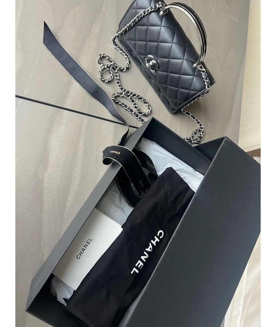 CHANEL Черная кожаная сумка с короткими ручками, фото 6