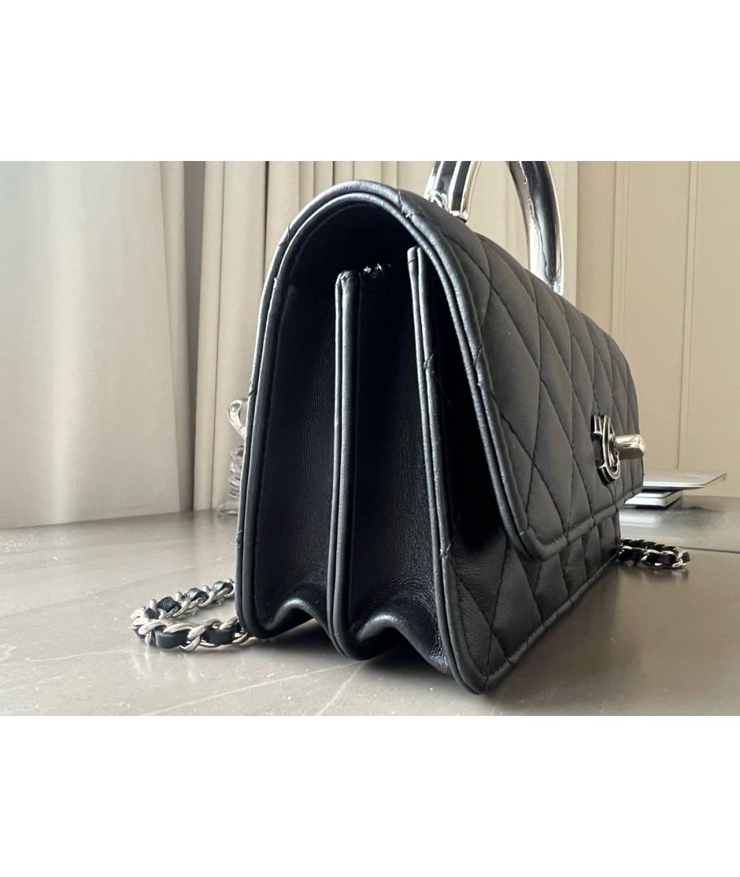 CHANEL Черная кожаная сумка с короткими ручками, фото 2