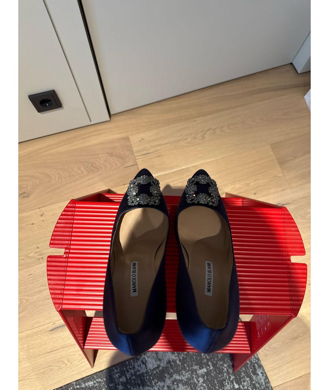 MANOLO BLAHNIK Темно-синие текстильные туфли, фото 3