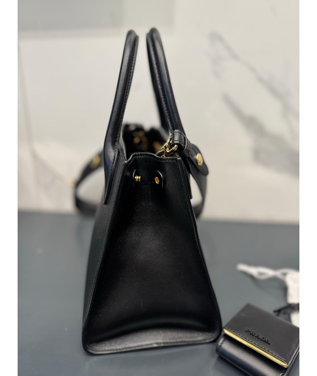 PRADA Черная кожаная сумка с короткими ручками, фото 2