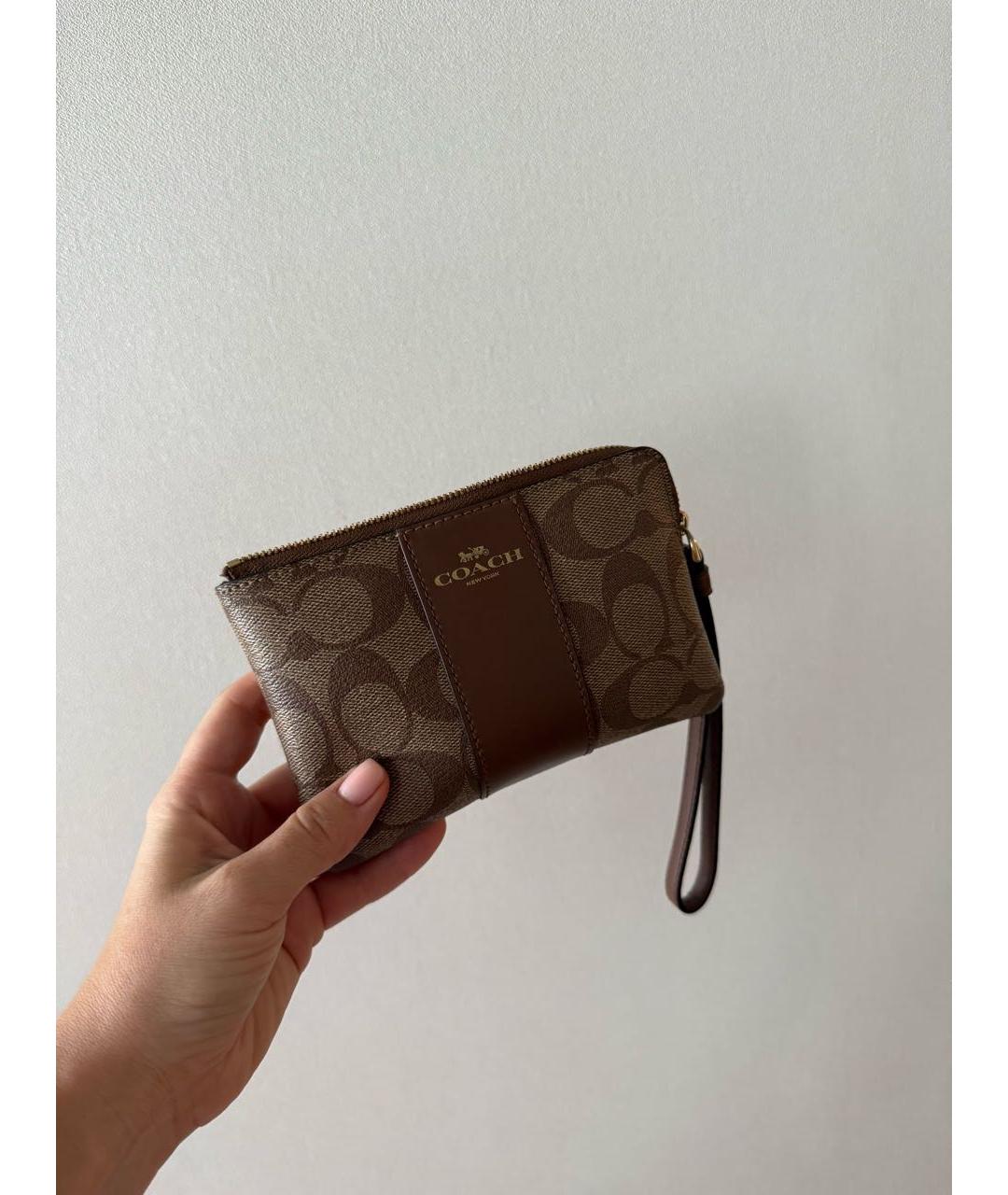 COACH Коричневая ключница, фото 5